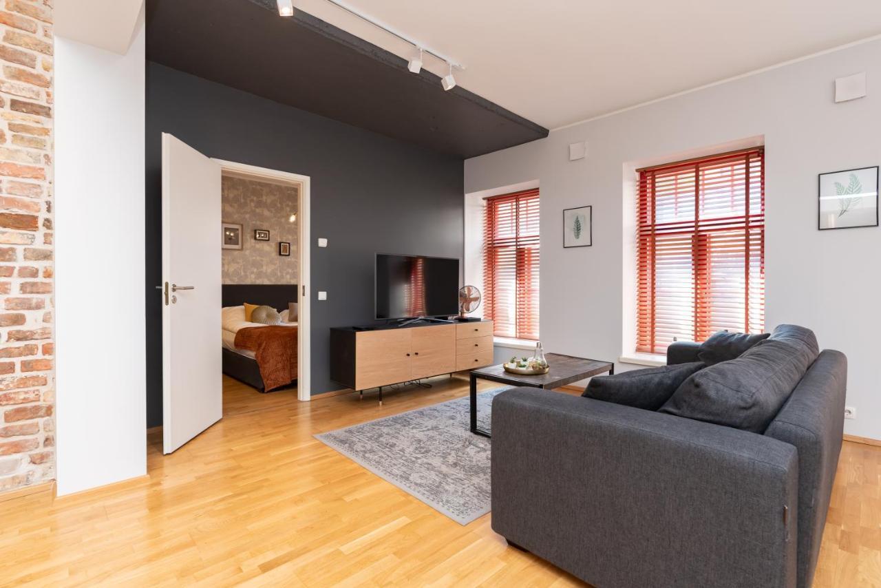 Stylish Apartment With Parking In Telliskivi Tallinn Kültér fotó